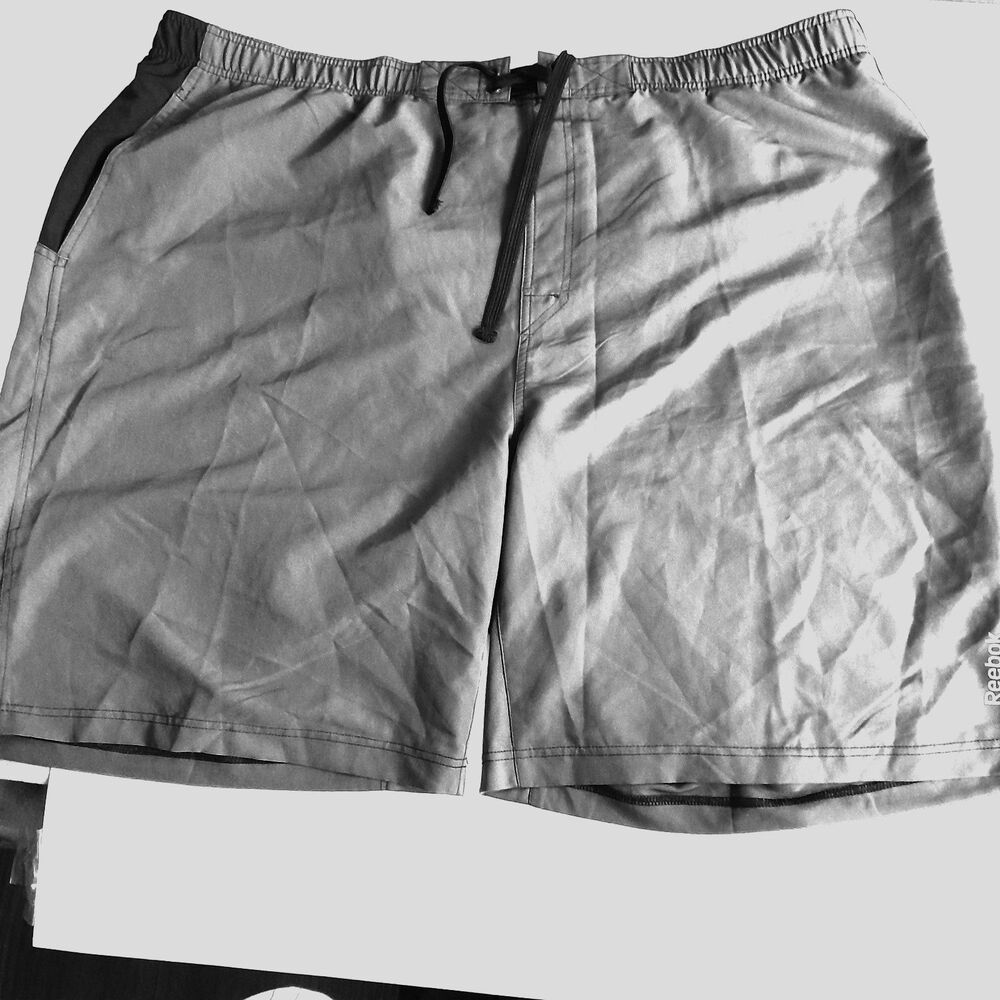 Reebok Shorts Men’s Size 3XL (42in) Gray Athletic Gym Running 3 Pockets